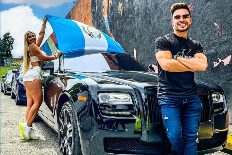 Youtubers recorren Guatemala en autos de lujo. (Foto: Dominguero)