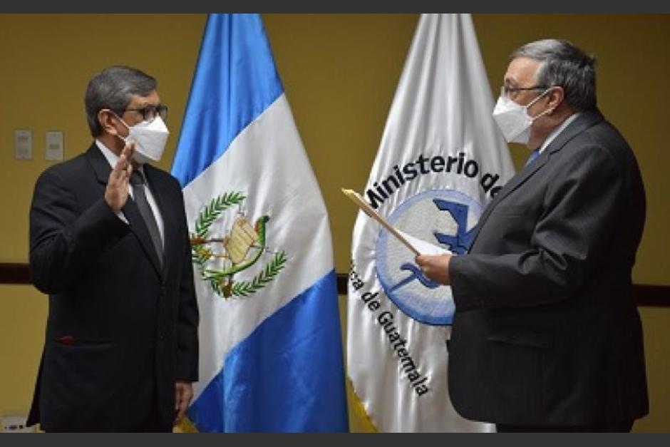 El doctor Jorge Francisco Meneses, asumió como nuevo viceministro de Hospitales del Ministerio de Salud Pública. (Foto: Ministerio de Salud)