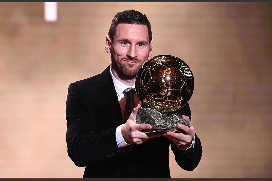 Si se llega a confirmar el rumor, Messi obtendría su séptimo Balón de Oro. (Foto: AFP/Archivo)