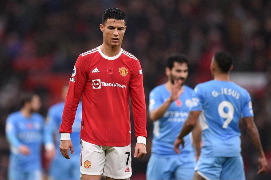 Cristiano Ronaldo, amonestado con una tarjeta amarilla, perdió en casa frente al Manchester City. (Foto: AFP)