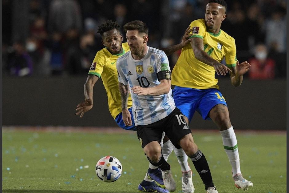Argentina empató ante Brasil y quedó a un punto de Catar 2022. (Foto: AFP)