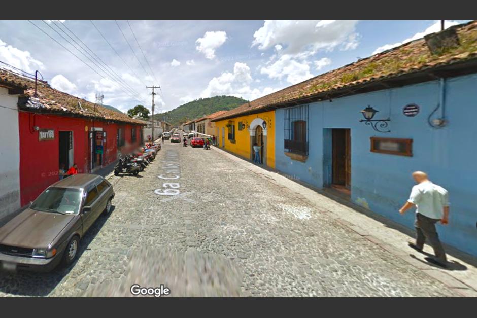El suceso tuvo lugar en la Sexta Calle Poniente de la Antigua Guatemala el fin de semana, según medios locales. (Foto: Street View)