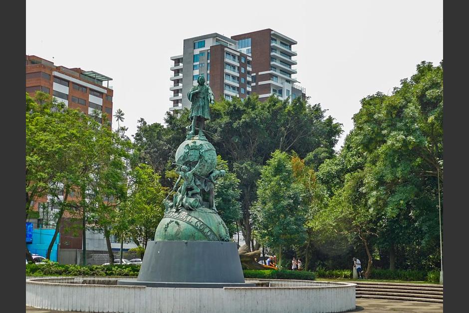 El monumento se encuentra en la avenida Las Américas, entre zonas 13 y 14. (Foto: René Hernández/Wikipedia)