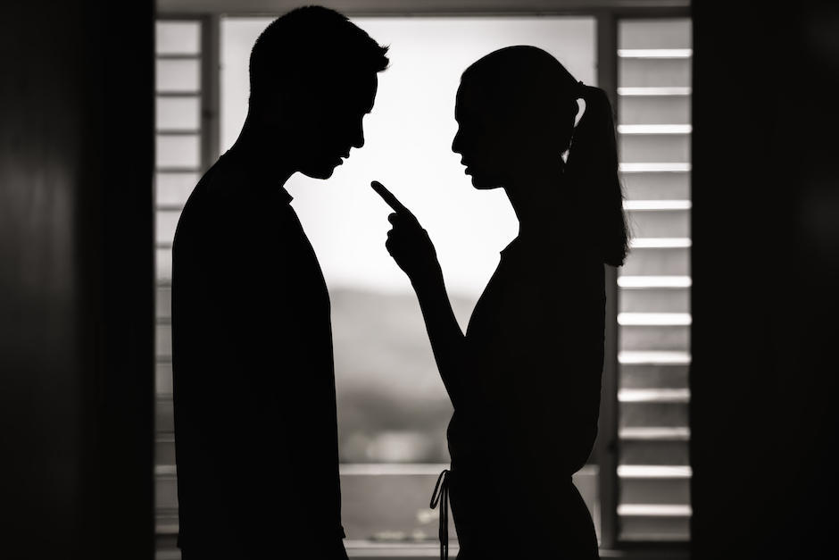 La esposa descubrió la infidelidad de su marido y le reclamó. (Foto ilustrativa Shutterstock)&nbsp;