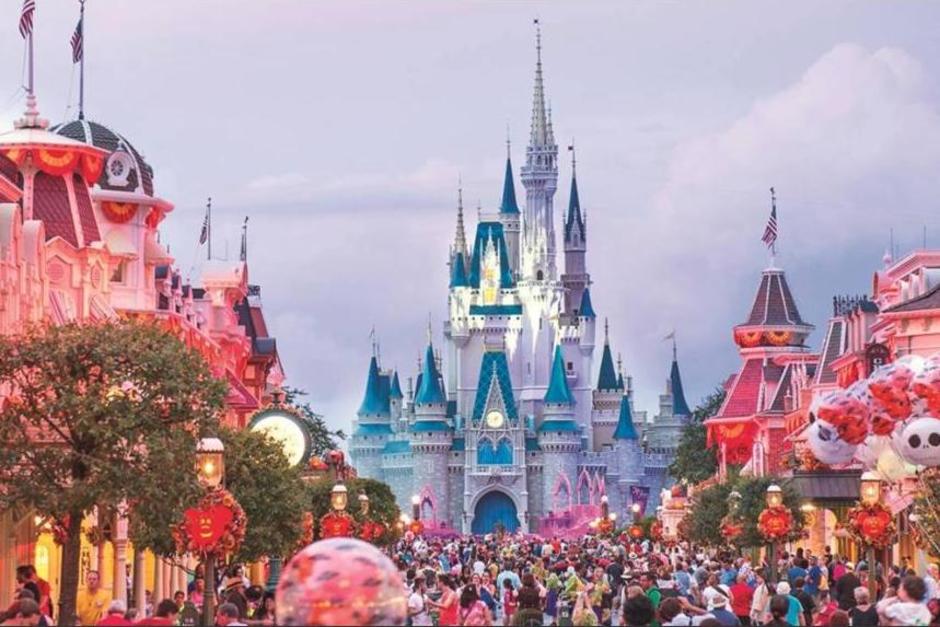 Disney decidió eliminar el término "hada madrina" por no ser "inclusivo". (Foto: El Universal)