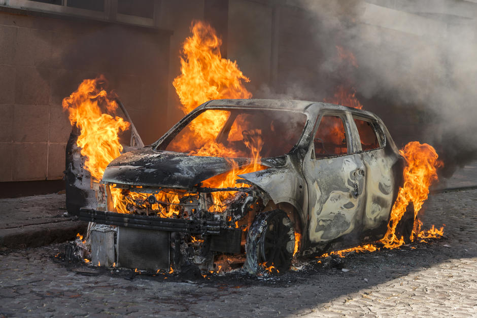 El incendio se produjo como consecuencia del accidente vial. (Foto: Shutterstock)