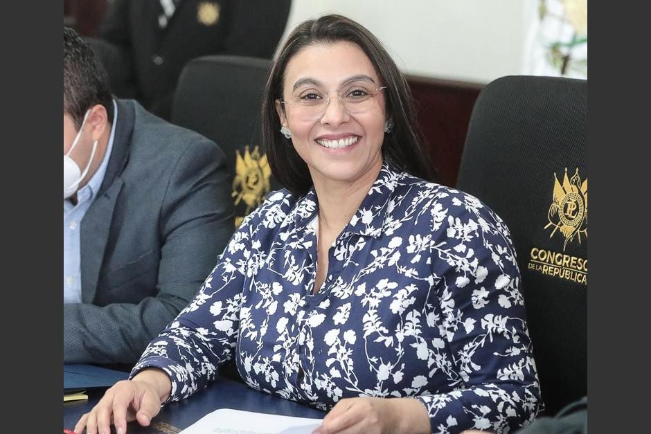 La Presidenta del Congreso, Shirley Rivera, recibió reclamos de sus colegas. (Foto: Congreso de la República)