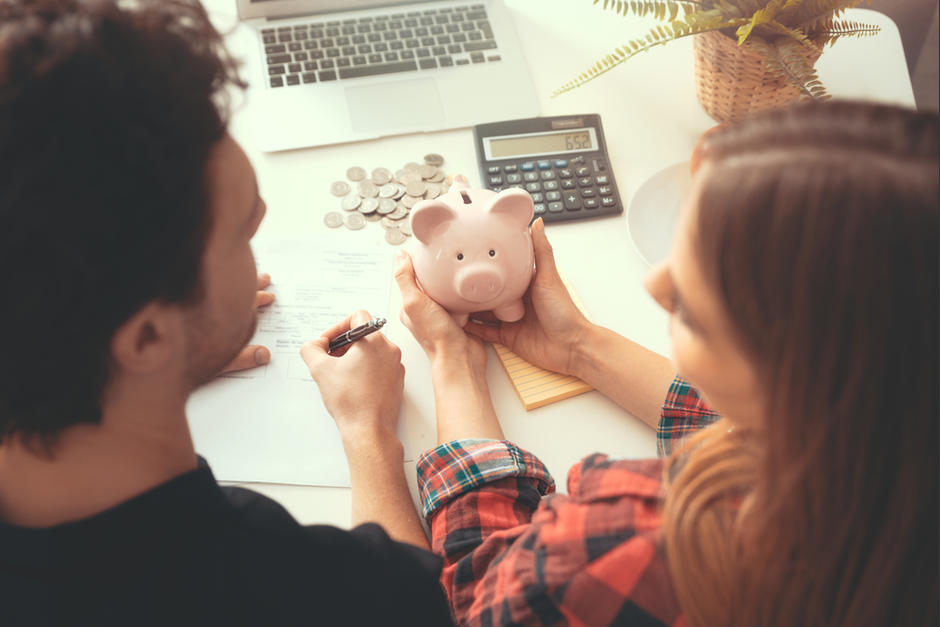 Ocultar tus finanzas,&nbsp; gastos y transacciones puede acabar con tu relación de pareja, según nuevos estudios. (Foto: Shutterstock)&nbsp;