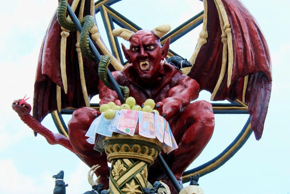 El tradicional Diablo de La Antigua será quemado el 07 de diciembre. (Foto: Sacatepéquez Star News)