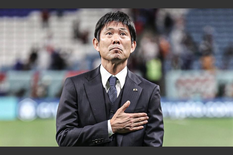 El técnico de la selección japonesa, Hajime Moriyasu, tuvo un emotivo gesto con la afición nipona tras quedar eliminados. (Foto: ESPN)