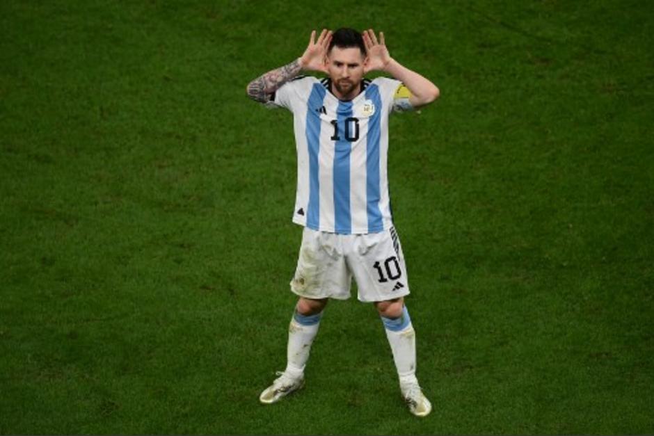 El orgullo de los hinchas argentinos por ver al fin a Lionel&nbsp;Messi&nbsp;en modo de líder carismático desató furor comercial por venta de productos con una frase pendenciera suya tras vencer a Países Bajos. (Foto: AFP)