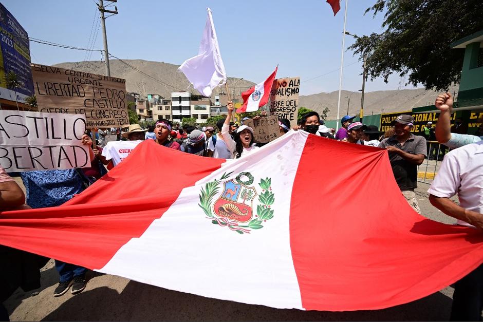 Las protestas se han incrementado en los últimos días en Perú. (Foto: AFP)