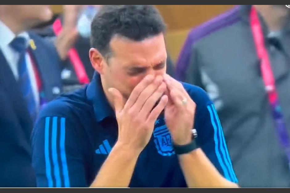 El llanto del entrenador del Argentina conmovió al mostrar sus emociones. (Captura Video)