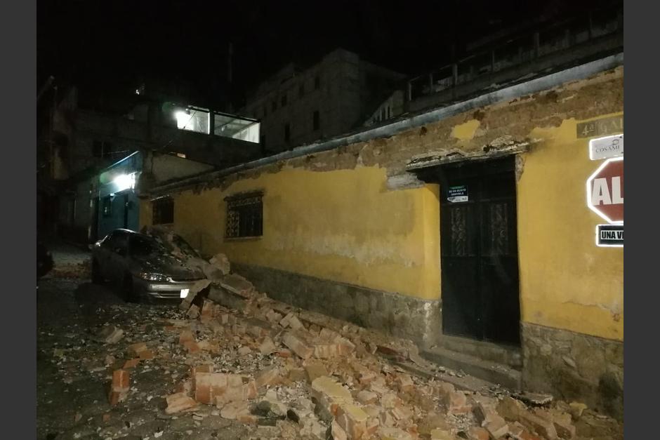 Varios videos revelan el momento exacto en que se produjo un fuerte sismo que dejó daños estructurales, derrumbes y fallas de energía en el territorio nacional. (Foto: Stereo100Noticias)