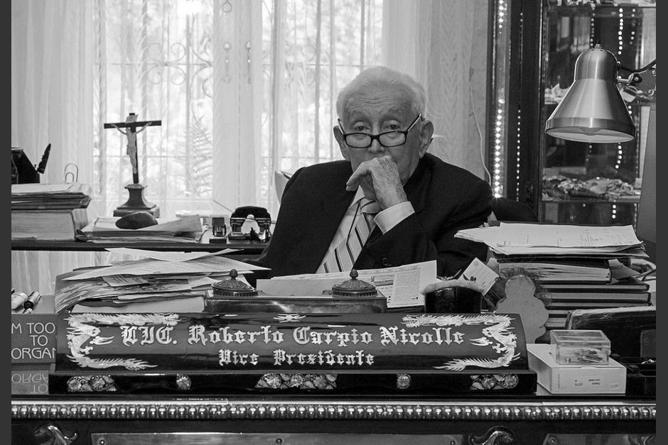 El exvicepresidente Roberto Carpio Nicolle falleció este 24 de febrero. (Foto: Facebook/Roberto Carpio Nicolle)