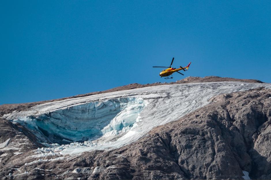 El glaciar se desprendió como consecuencia del calentamiento global. (Foto: AFP)