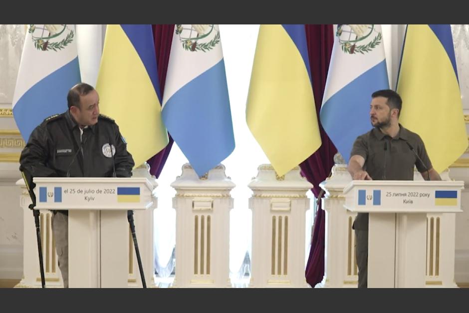 El presidente de Guatemala realiza una visita oficial a Ucrania. (Foto: captura video)&nbsp;