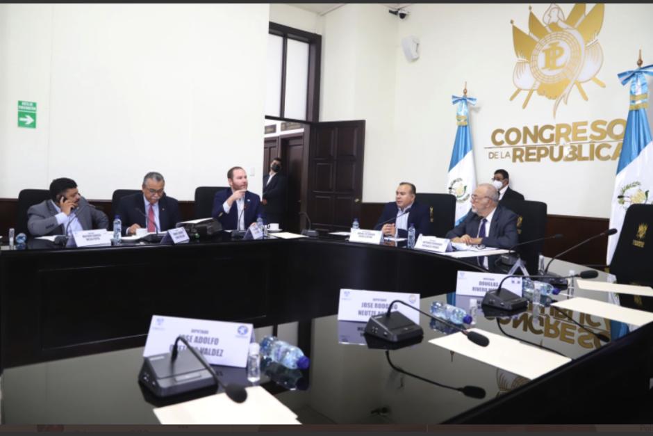 La Comisión de Derechos Humanos durante una reunión de trabajo. (Foto: Congreso de la República)&nbsp;