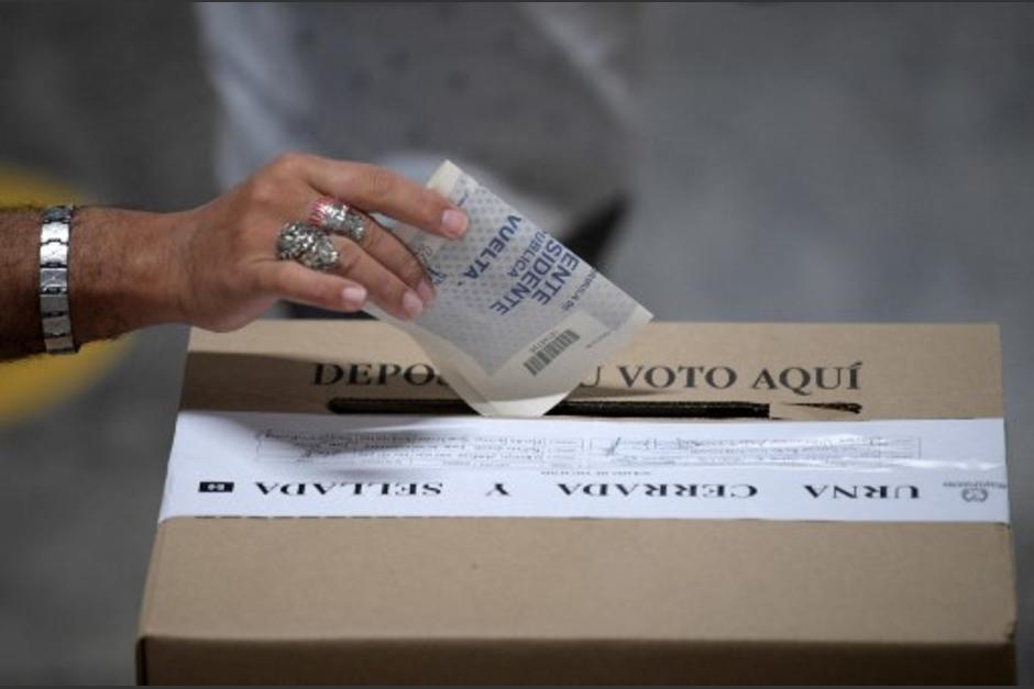 Los colombianos deben elegir este domingo a su próximo presidente. (Foto: AFP)