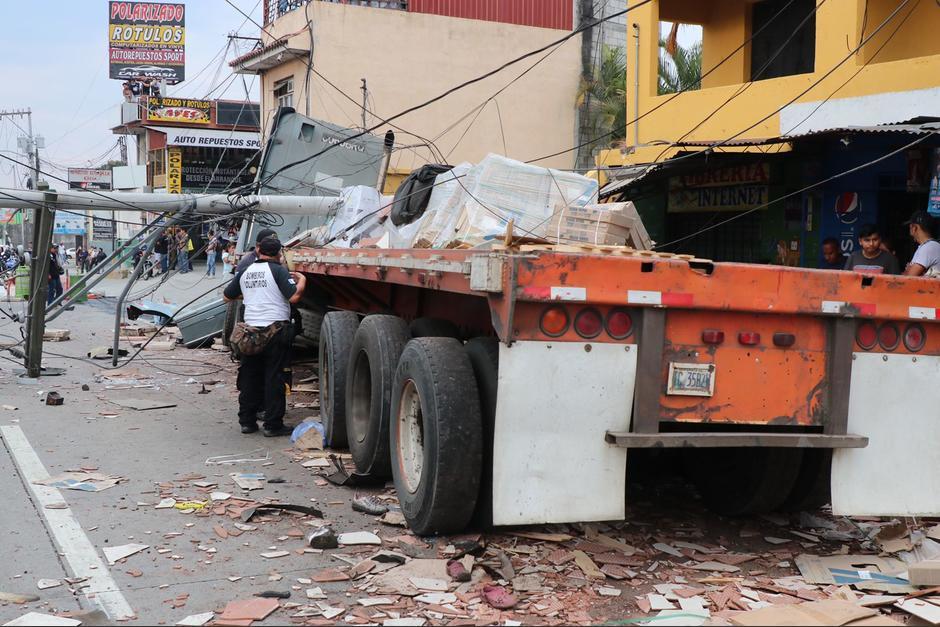 La Asociación Guatemalteca de Instituciones de Seguros lamentó que fuera derogado el acuerdo que obligaba a la adquisición de un seguro de daños a terceros del transporte público y de carga. (Foto ilustrativa: Bomberos Voluntarios)