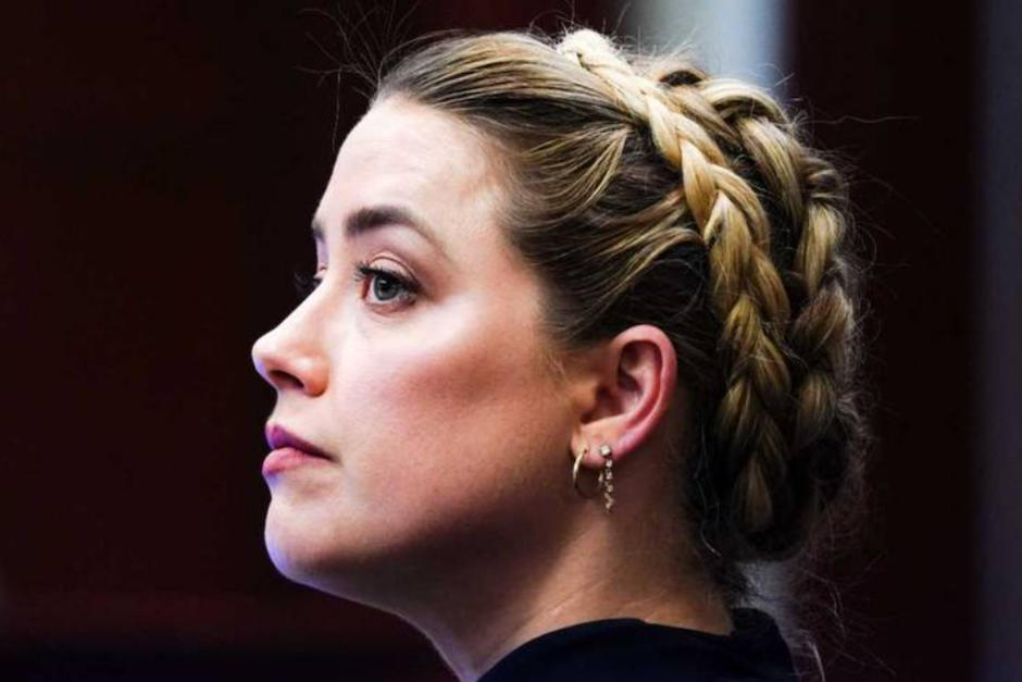 Amber Heard despidió a su equipo tras la crisis mediática que enfrenta. (Foto: AFP)