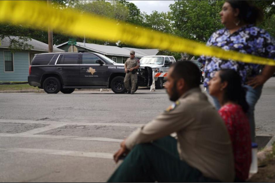 El tiroteo del pasado martes arrebató la vida de 19 niños y dos maestras. (Foto: ES Posts)