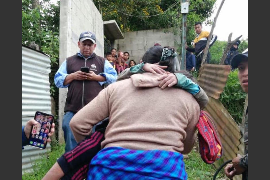 Una niña de 9 años que había sido reportada como desaparecida, fue localizada sana y salva en un barranco este miércoles. (Foto: Municipalidad de Santiago Sacatepéquez)&nbsp;