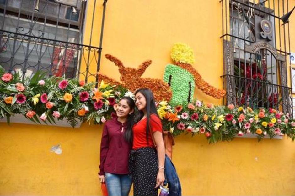 Para este fin de semana se tiene previsto que decenas de personas visiten la Antigua Guatemala debido al "Festival de las Flores". (Foto: Archivo/Soy502)