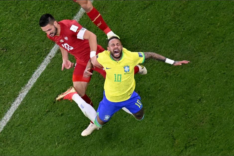 El brasileño se mostró frustrado por abandonar a su selección de nuevo en un mundial. (Foto: AFP)
