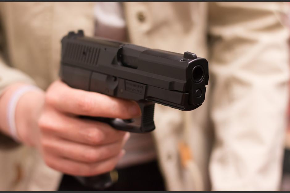 Los jóvenes manipulaban un arma cuando esta se accionó. (Foto: Ilustrativa/Shutterstock)&nbsp;