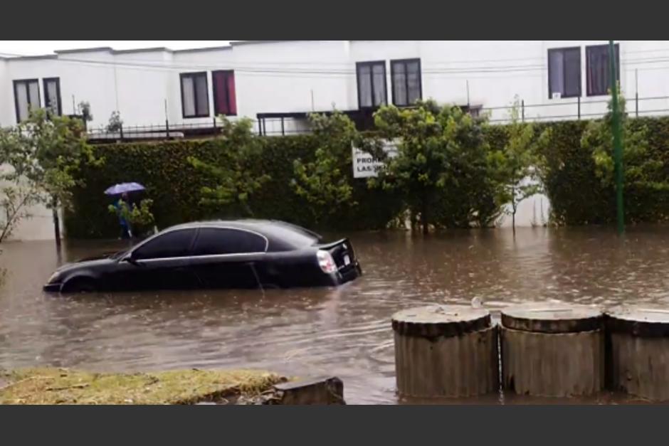 En San Miguel Petapa reportan inundaciones. (Foto: Captura de pantalla)