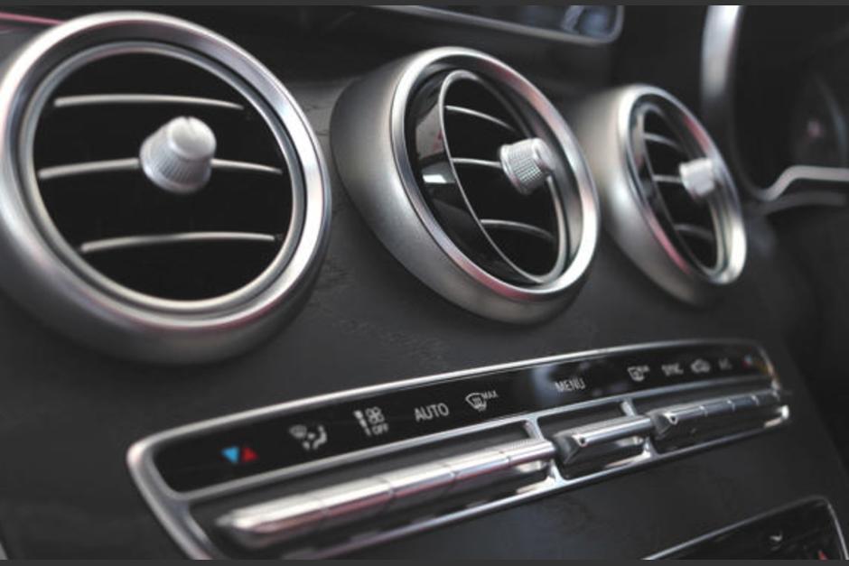 Pocos conocen de un botón en el tablero del carro que ayuda a ahorrar gasolina. (Foto: El Universal)