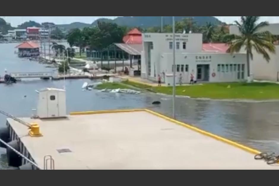 El agua salió del mar en Colima, México, después del temblor de 7.4 ocurrido este lunes 19 de septiembre a las 13 horas con 05 minutos. (Foto: captura de video)