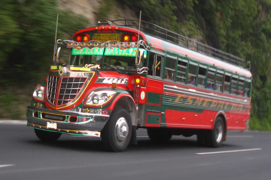 Captan a un bus de los transportes "Esmeralda" circulando en contra de la vía en la ruta al Pacífico. (Foto con fines ilustrativos/Flickr)