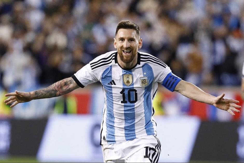 Argentina goleo a Jamaica con doblete de Messi. (Foto: AFP)