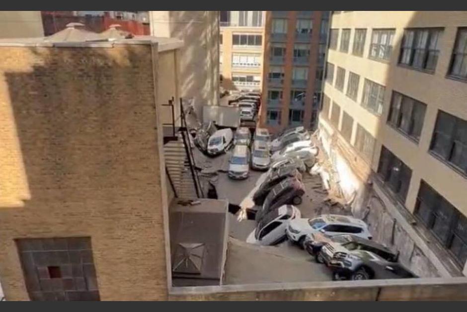 Un estacionamiento colapsó en Manhattan, Nueva York y dejó varios heridos y un fallecido. (Foto: redes sociales)