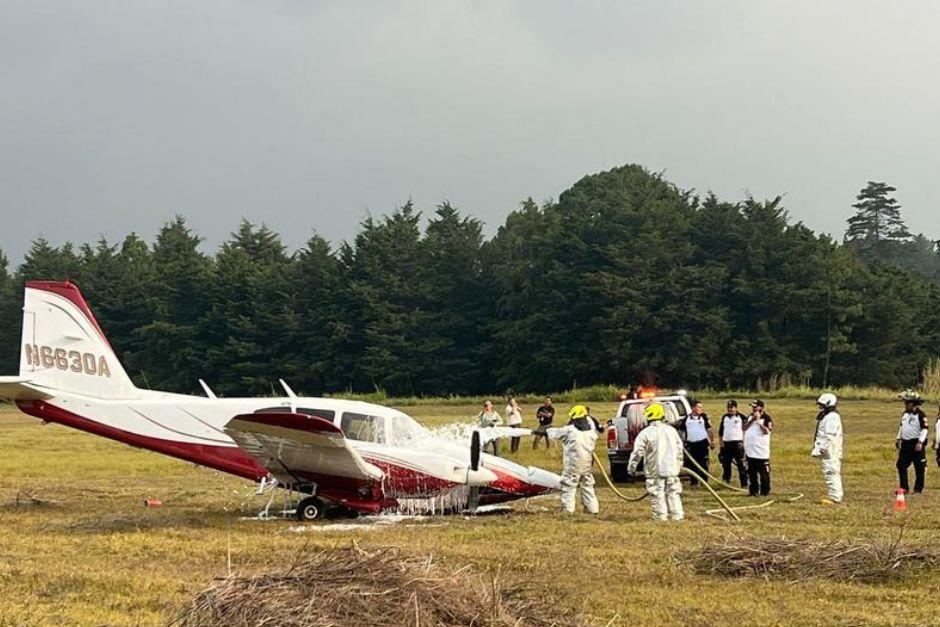 Surgen nuevos detalles del aterrizaje de emergencia que tuvo que realizar una avioneta en San José Pinula. (Foto:&nbsp;Crosscheck Magazine)
