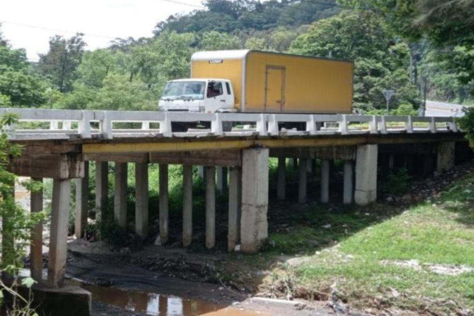 Instalarán puente Bailey al final de la bajada de Villalobos por demolición de puente que presenta daños estructurales. (Foto: Covial)
