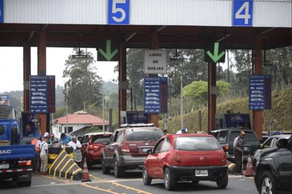 El Gobierno continuará cobrando el peaje para el uso de la autopista Palín-Escuintla. (Foto: Wilder López /Soy502)