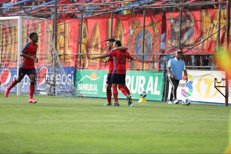 Los rojos golearon a Antigua 4-0, siguen en su racha goleadora.&nbsp; (Foto: Juan Manuel Mijangos, Oscar Rivas/Nuestro Diario)