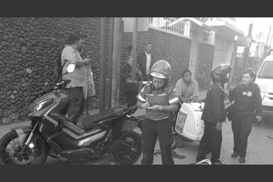 El conductor de una motocicleta murió en un accidente de tránsito ocurrido en La Pedrera. (Foto: Bomberos Municipales)