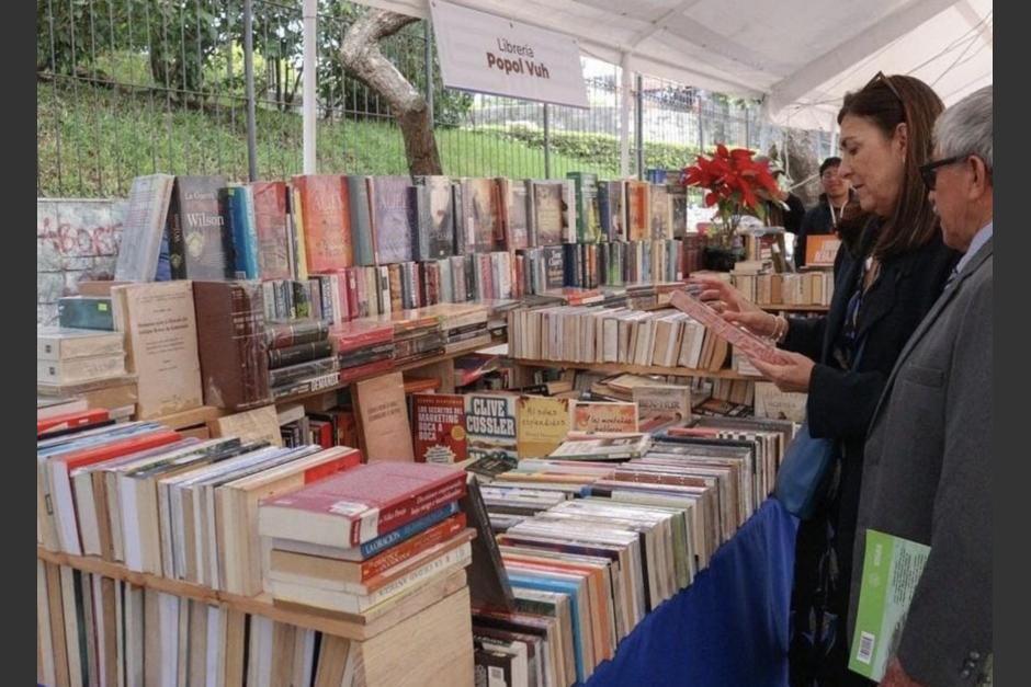 Asiste a la Feria del Libro Municipal inaugurada recientemente en la Sexta Avenida. (Foto: MuniGuate)