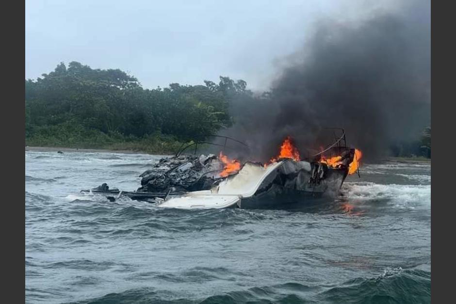 Veintidós personas viajaban en la embarcación y dos murieron, debido al accidente. (Foto: RRSS)