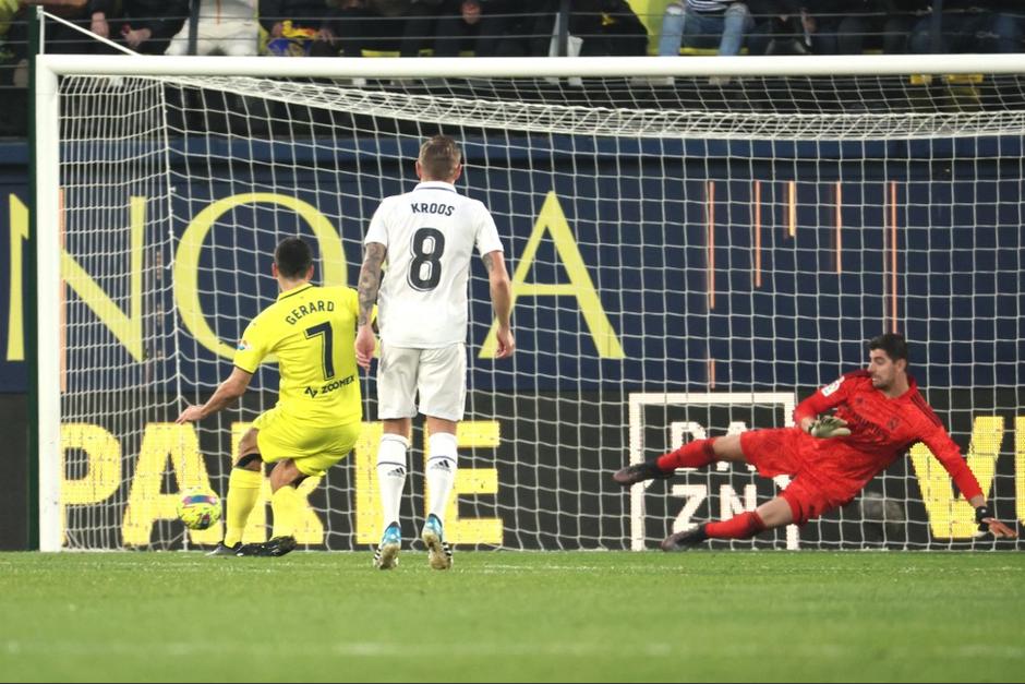 Villarreal derrota al Real Madrid con un penal de ventaja cobrado por Gerard Moreno. (Foto: AFP)
