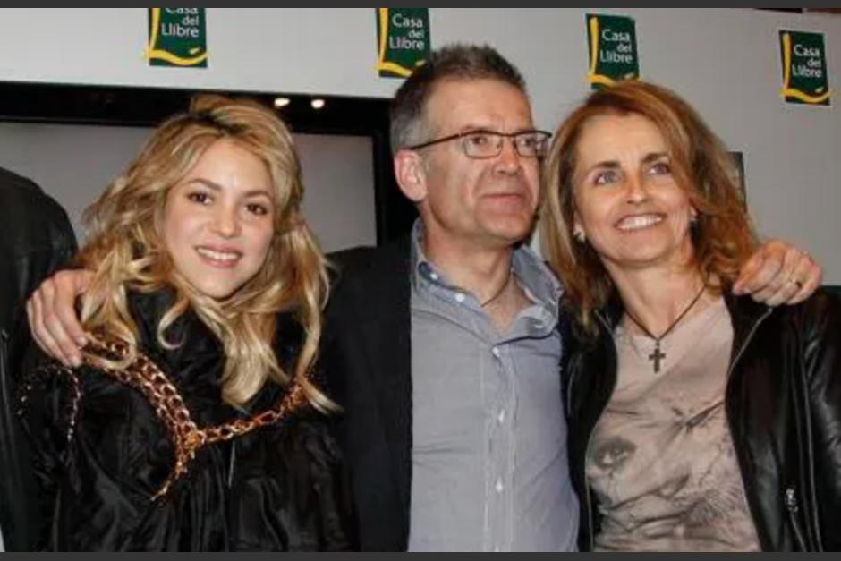 Los padres de Gerard Piqué estarían molestos con Shakira. (Foto: Hola)