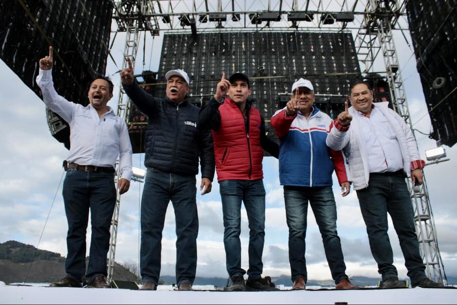 El partido Vamos proclamó como candidatos a la presidencia el fin de semana, en la actividad participó Miguel Martínez, exjefe del Centro de Gobierno. (Foto: Facebook)