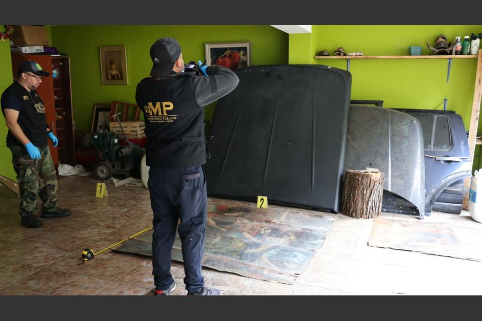 Durante los allanamientos en busca de responsables a robos a viviendas, el MP incautó 06 lienzos de pintura. (Foto: MP)