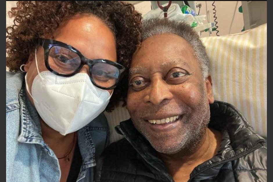 La hija de Pelé compartió emotivas imágenes de los últimos días de su padre. (Foto: CNN)
