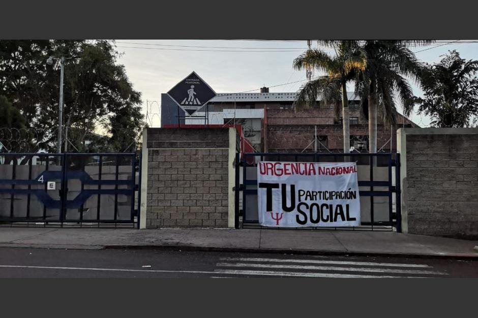 Los estudiantes entregarán las instalaciones este lunes 23 de enero, las cuales mantenían tomadas como medida de protesta por la elección del rector Walter Mazariegos.&nbsp; (Foto: Archivo/Soy502)&nbsp;