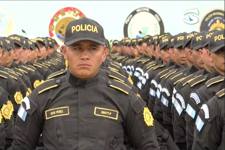 Presidente Alejandro Giammattei anuncia que habrá un aumento salarial para todos los salarios de la Policía Nacional Civil. (Foto: captura de video)